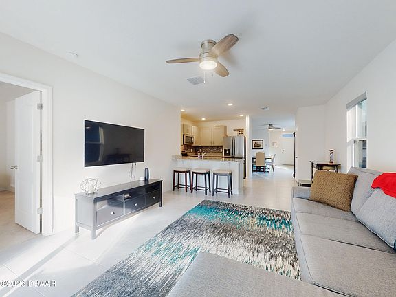 5th image of 354 Caryota Ct