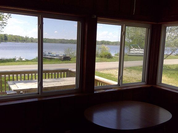 5th image of 2259 S Lakeshore Dr