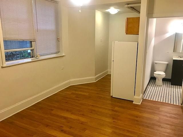 1st image of 4060 N Kenmore Ave APT B1