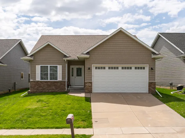 1807 W 75th Pl, Davenport, IA 52806