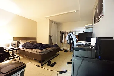 Rented by Rennit Inc.