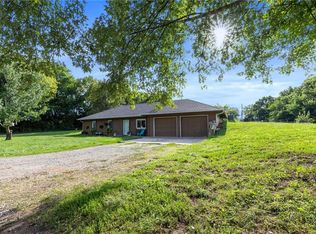 18675 County Line Rd, Edgerton, KS 66021