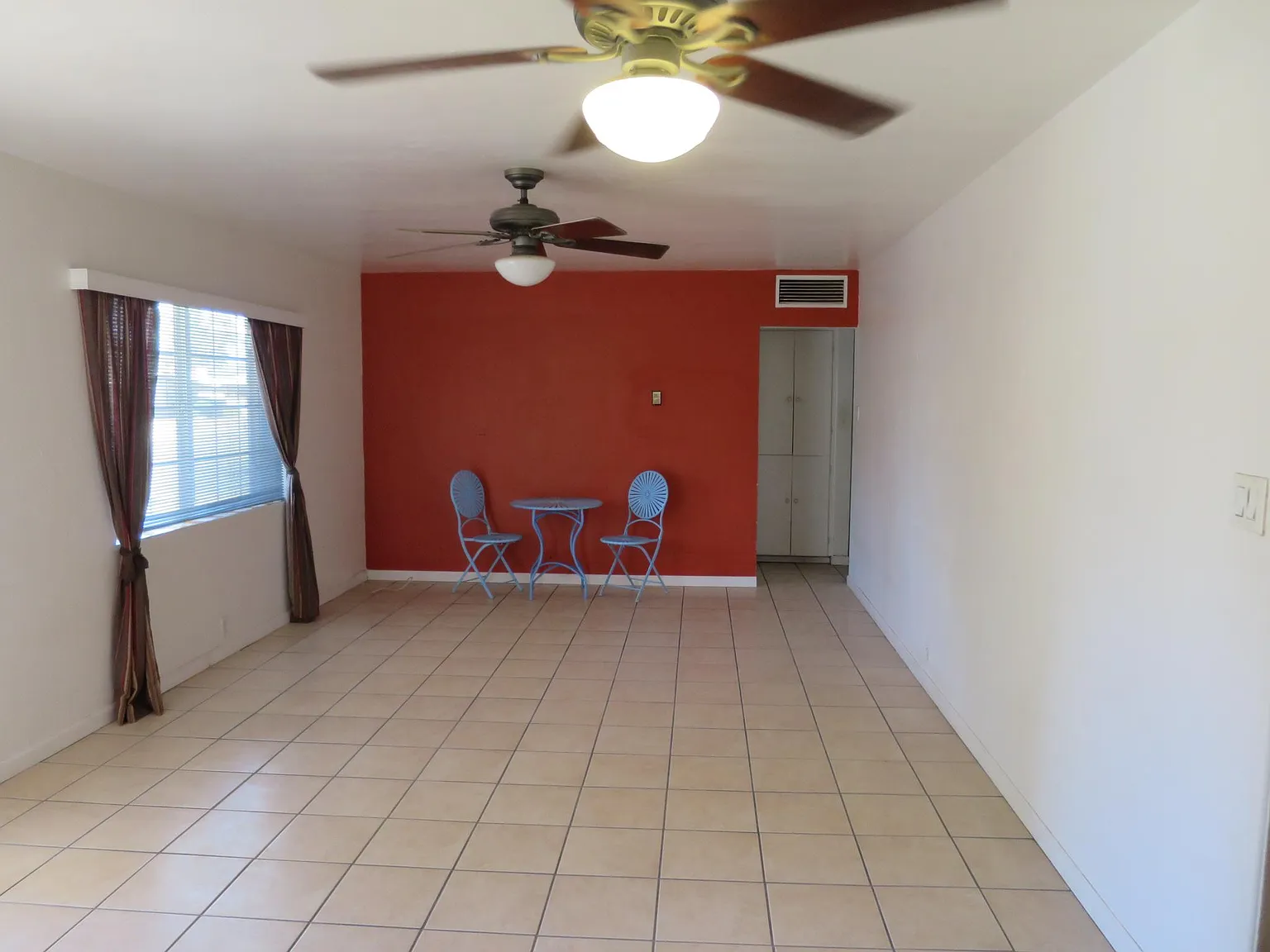 3 bed, 1800 sqft, $1,950 — Photo 4