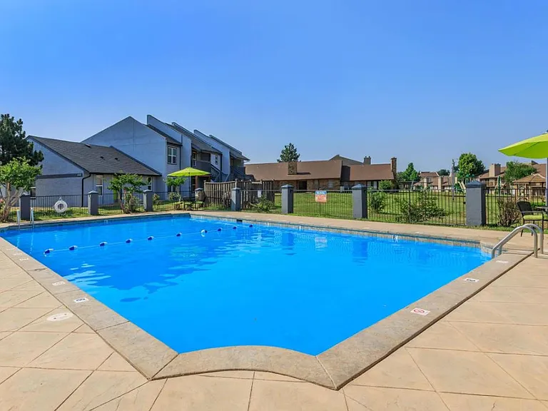 Aspen Place Apartments - June Rent FREE: Move-In by 6/15! — Photo 47