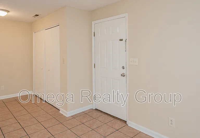 The Cove Apartments — Photo 16