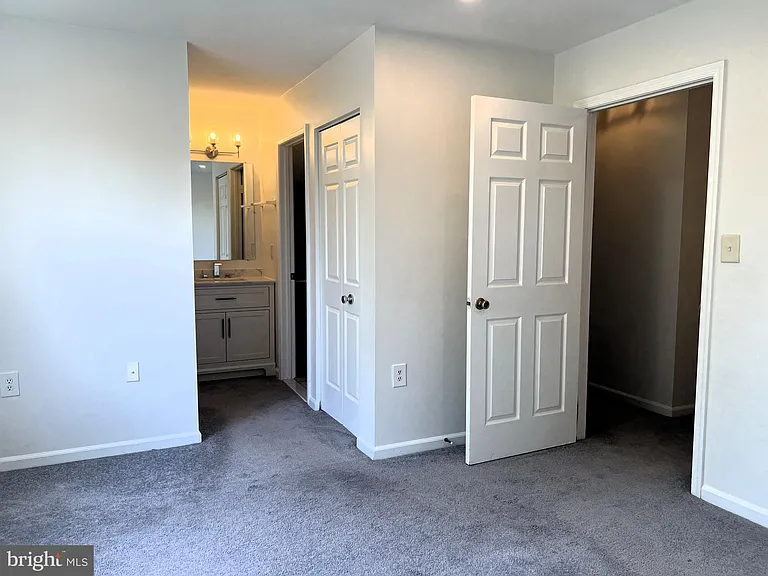 439 Terry Ct #B4 — Photo 14