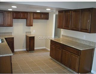 3rd image of 3515 Florrie Ave