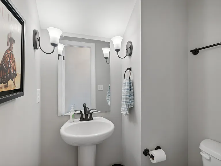 7989 Regiment Dr — Photo 18
