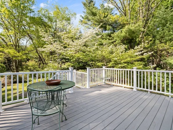 320 Pleasant St, Raynham, MA 02767