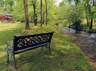 64 Twin Ponds Ct, Blairsville, GA 30512