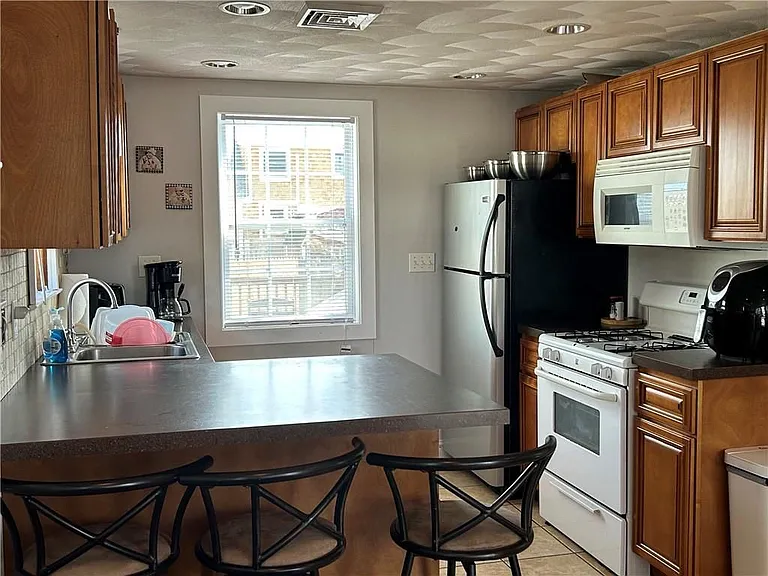 5 Arbeth Rd — Photo 5