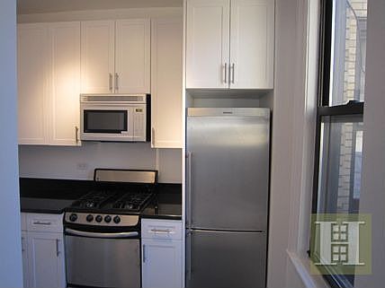 3rd image of 52 Clark St APT 9D