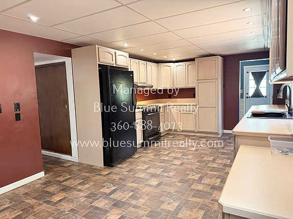 5th image of 2224 Bowman Ave NW