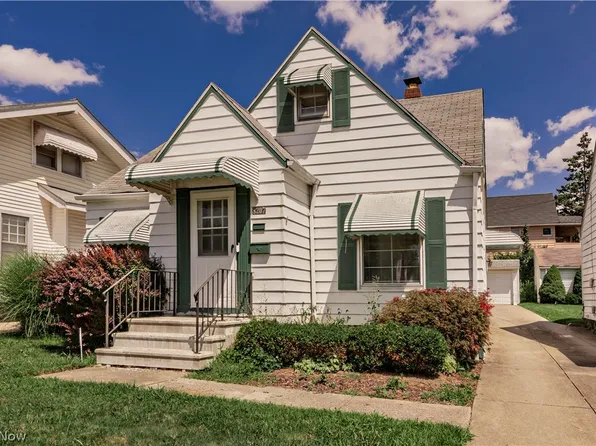 8207 Garfield Blvd, Garfield Heights, OH 44125