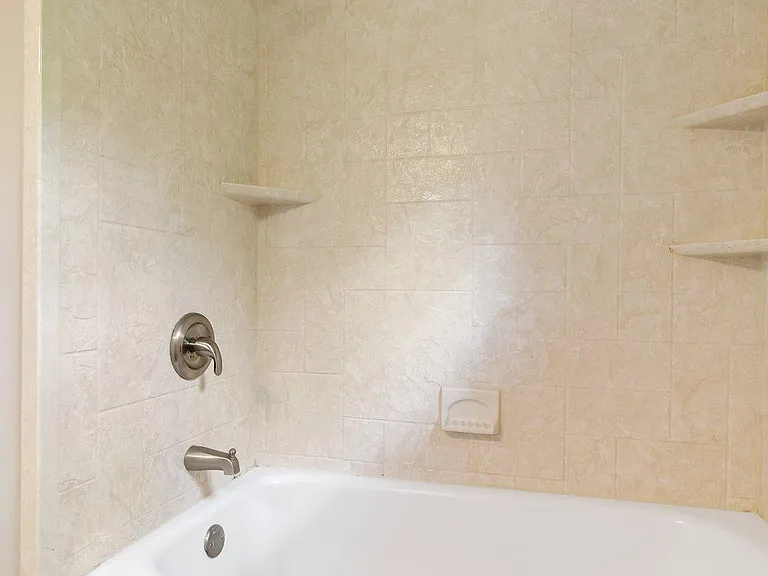 3215 Nolen Ln — Photo 35