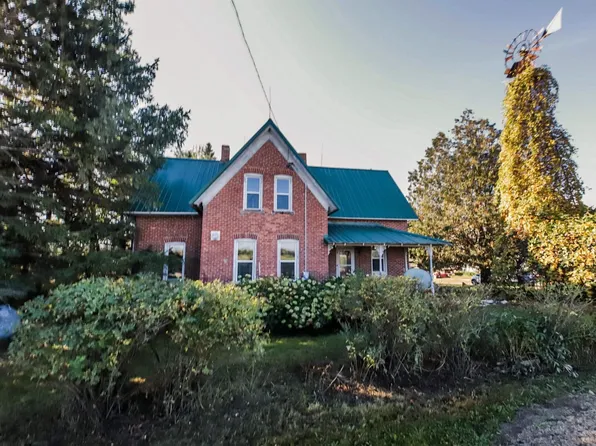 581 Hager Rd, Denmark, WI 54208