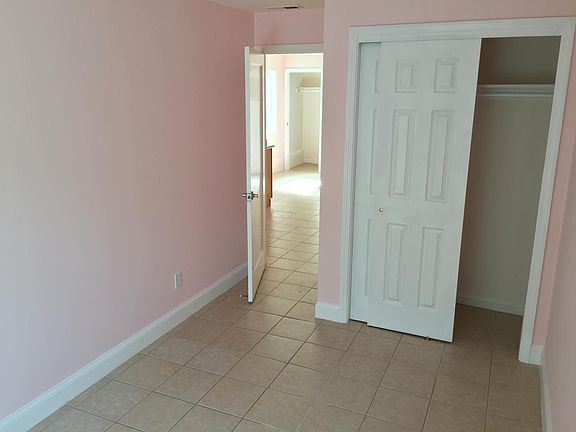3rd image of 2530 46th Ave