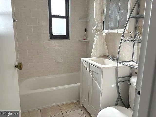 2141 I St NW #308 — Photo 10