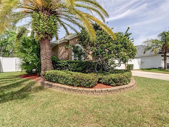 4th image of 350 Fountainview Cir
