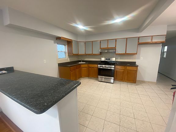 4th image of 6303 Jackson St #1