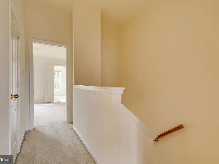 13129 Park Crescent Cir — Photo 25