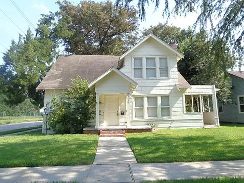 3230 Ohio St Photo 1