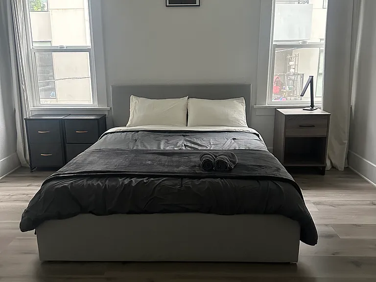 6136 Carlos Ave — Photo 11