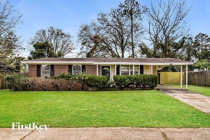 1st image of 7662 Hillside Dr