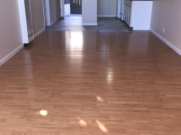 3rd image of 1149 Roewill Dr APT 1