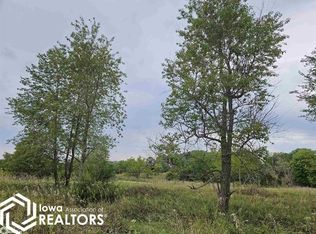 1751 Iris Ave, Fairfield, IA 52556