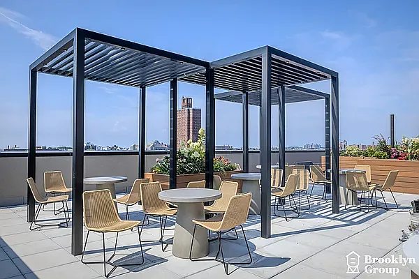 1889 Atlantic Ave #7D — Photo 17