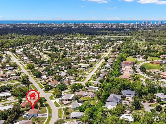 2nd image of 2912 Poinciana Dr