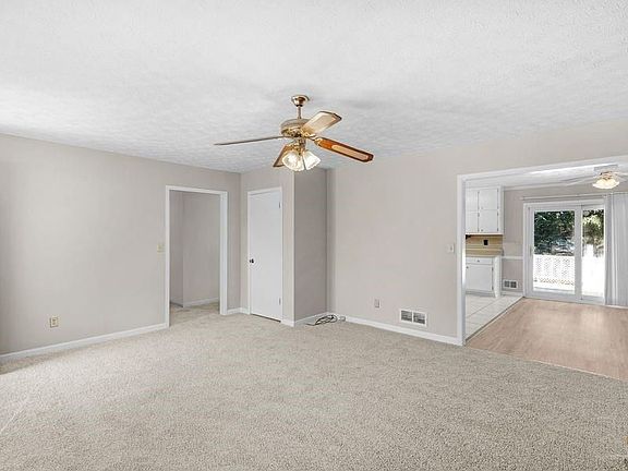 3rd image of 6683 Homestead Rd