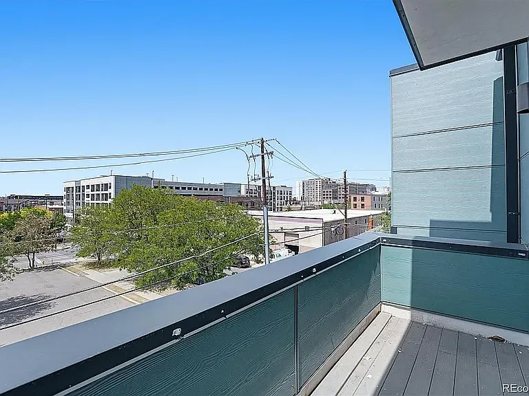 3181 Lawrence St — Photo 41