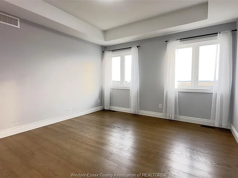74 Dundee Dr — Photo 20
