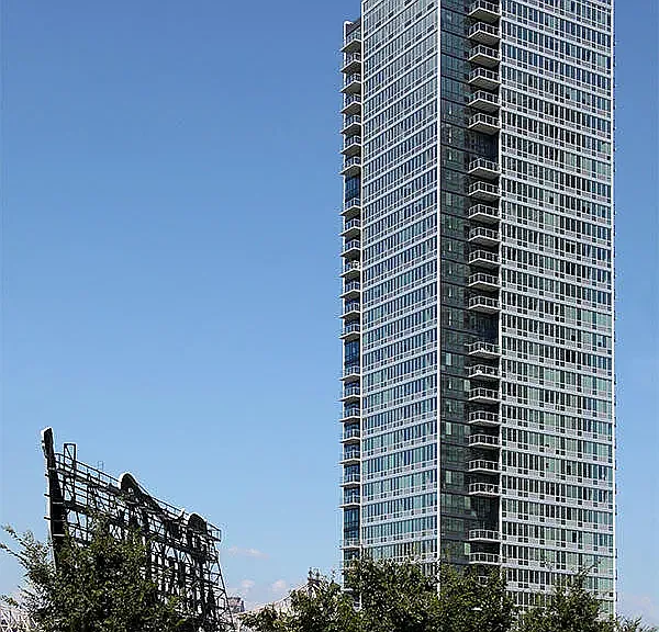 4540 Center Blvd #1507 — Photo 11
