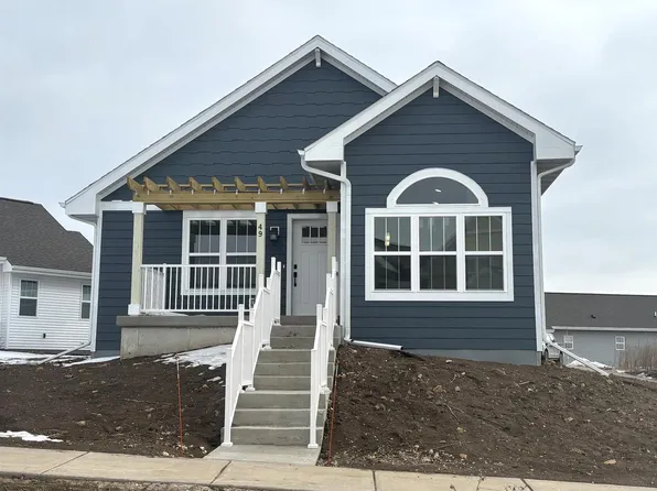 49 Windflower Circle, Mount Horeb, WI 53572