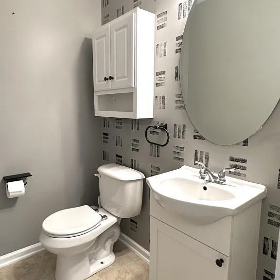 385 Americana Dr — Photo 3