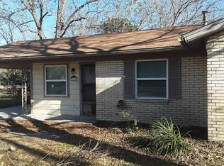 202 N Lexington St, Holland, TX 76534