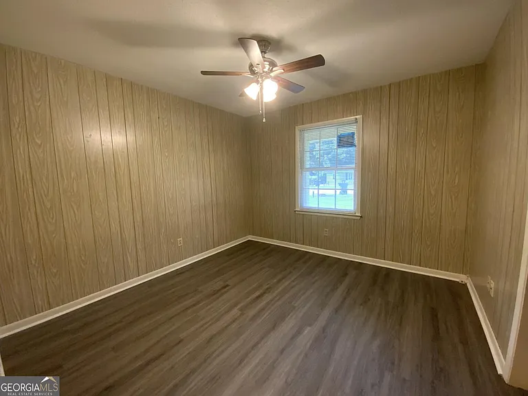 404 Marvin Ave — Photo 9