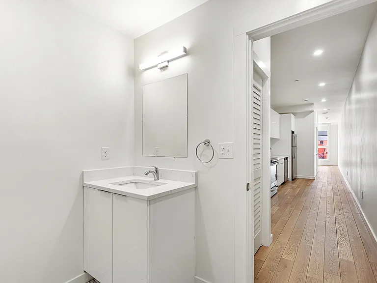 71 Richmond St #5 — Photo 12