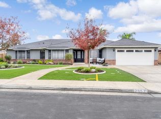 2957 Aspen St, Hanford, CA 93230