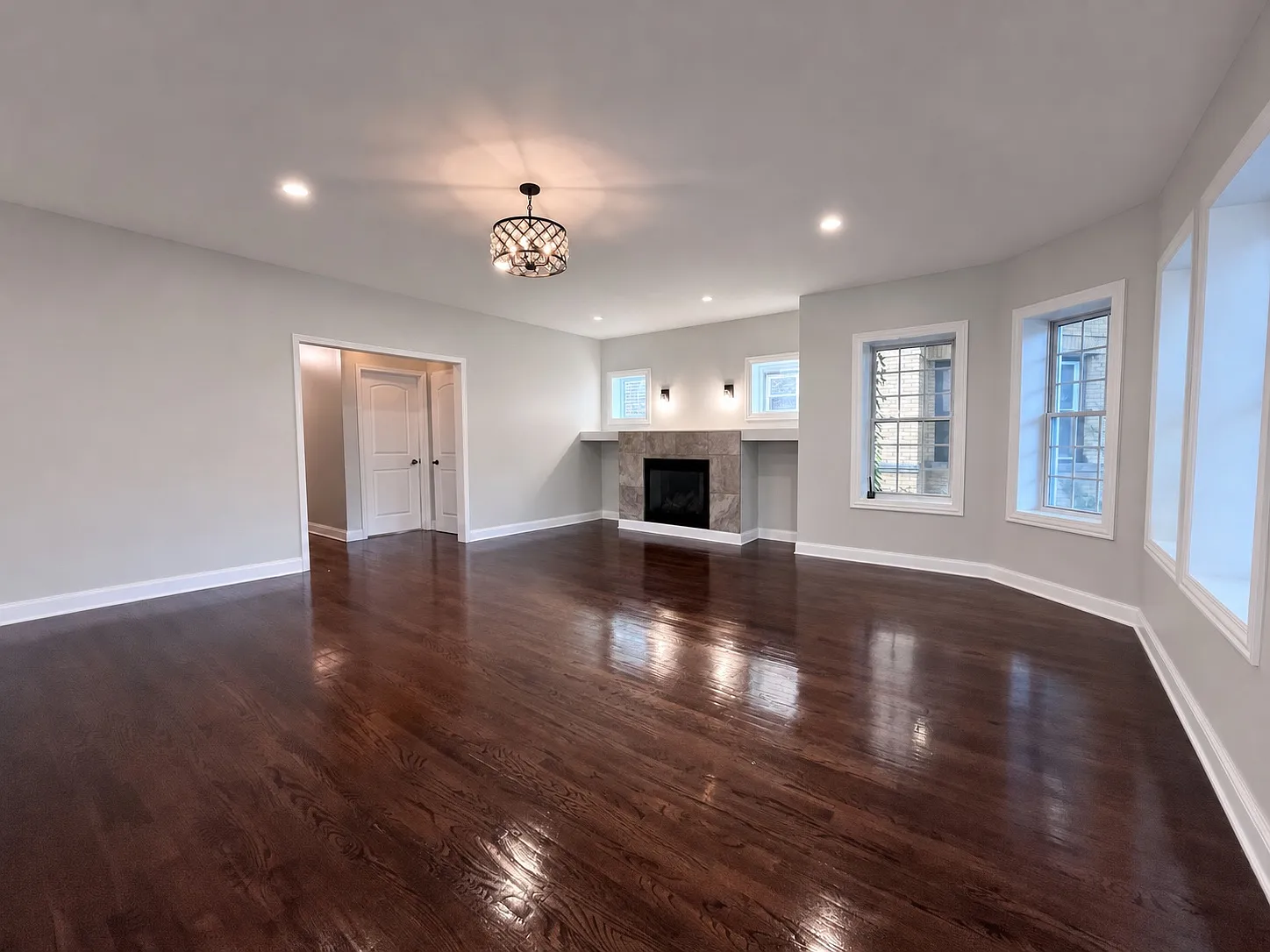 3 bed, 1453 sqft, $2,600 — Photo 2