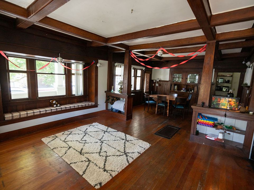 1st image of 1845 Morro St