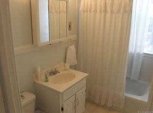 65 Durkin St, Manchester, CT 06040