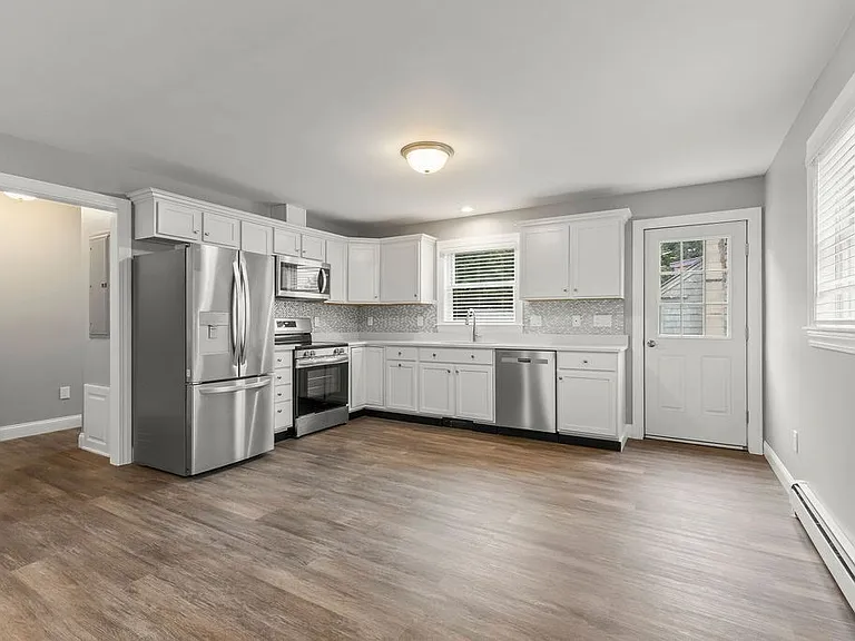 353 1/2 South St #1 — Photo 6
