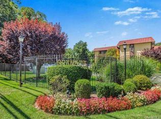 5 Granada Cres APT 15, White Plains, NY 10603