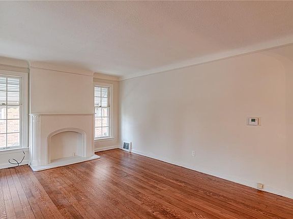 3rd image of 363 E 214th St
