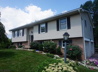 1401 Breton Cir, Boalsburg, PA 16827