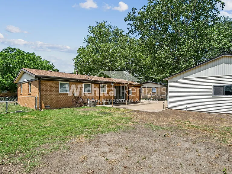 4536 S Glenn Ave — Photo 12